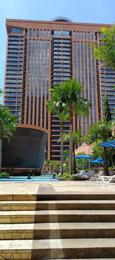 PLAZA Apartment at Berjaya Times Square KL Kuala Lumpur Bagian luar foto
